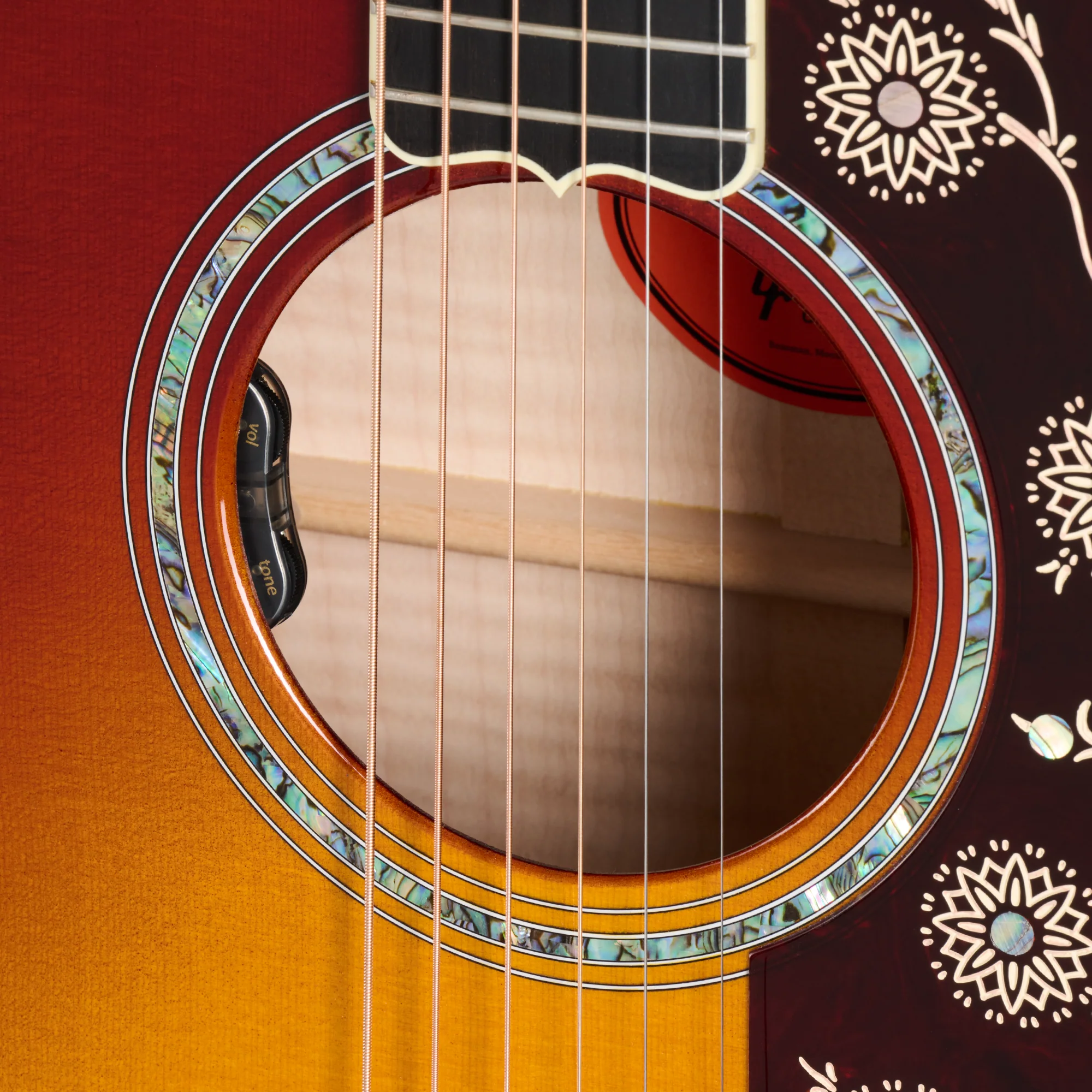 Gibson Custom SJ-200 5A Maple, Wildfire Burst 7 Gibson Custom SJ-200 5A Maple, Wildfire Burst