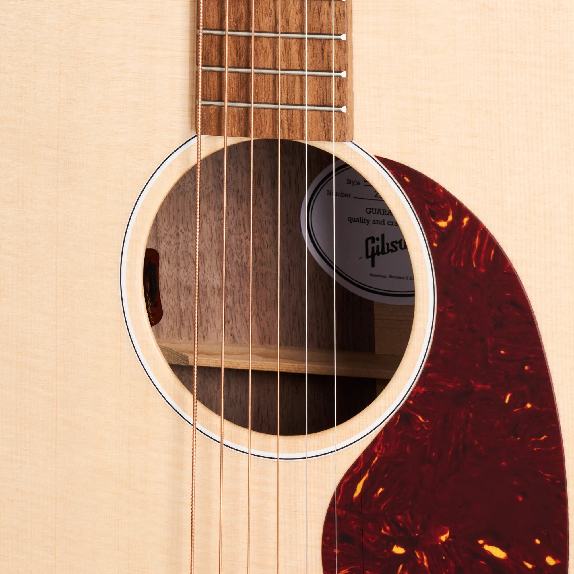Gibson J-45 Studio Walnut, Natural 6 Gibson J-45 Studio Walnut, Natural