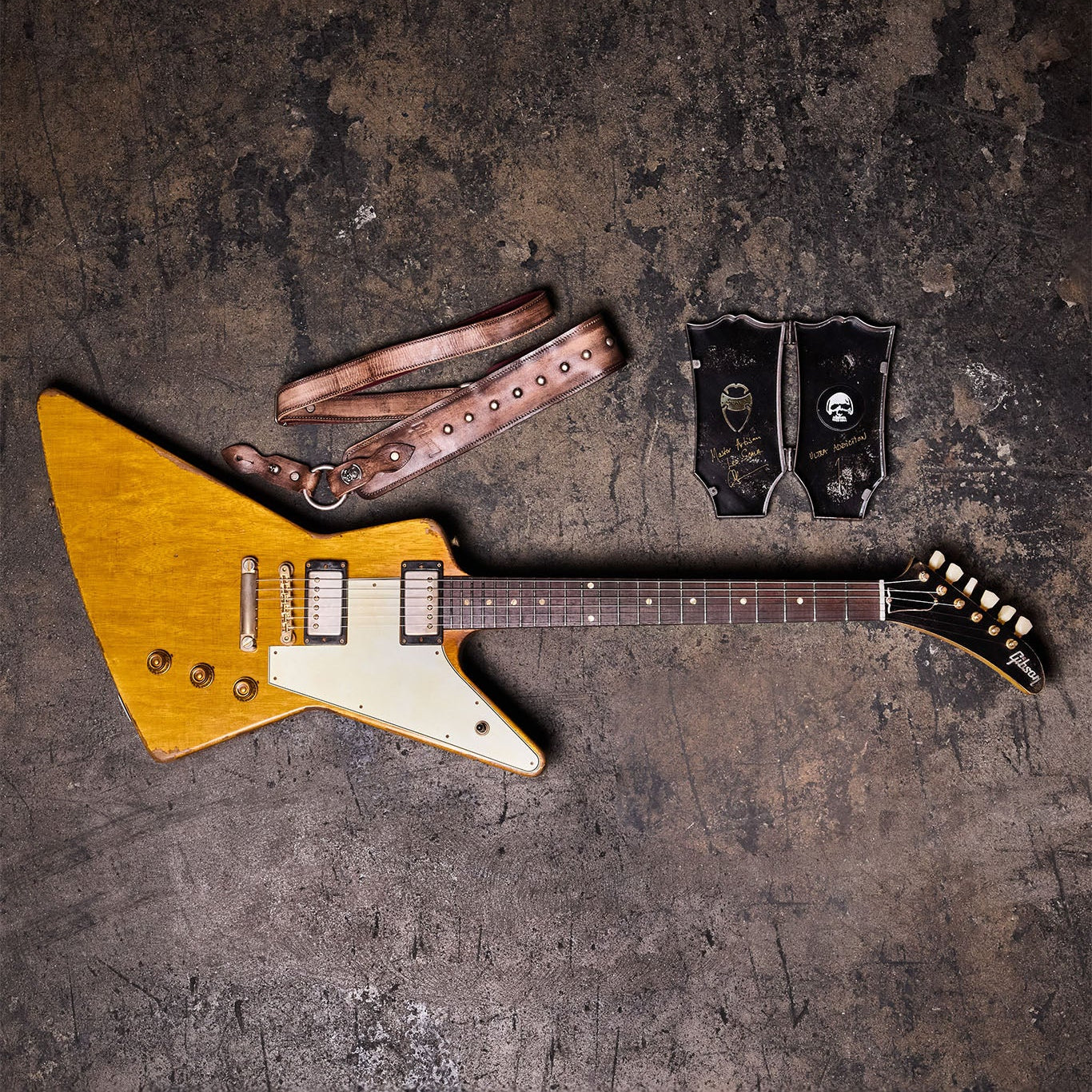 Gibson Custom Leo Scala Ultra Addiction Explorer #1, Natural 8 Gibson Custom Leo Scala Ultra Addiction Explorer #1, Natural