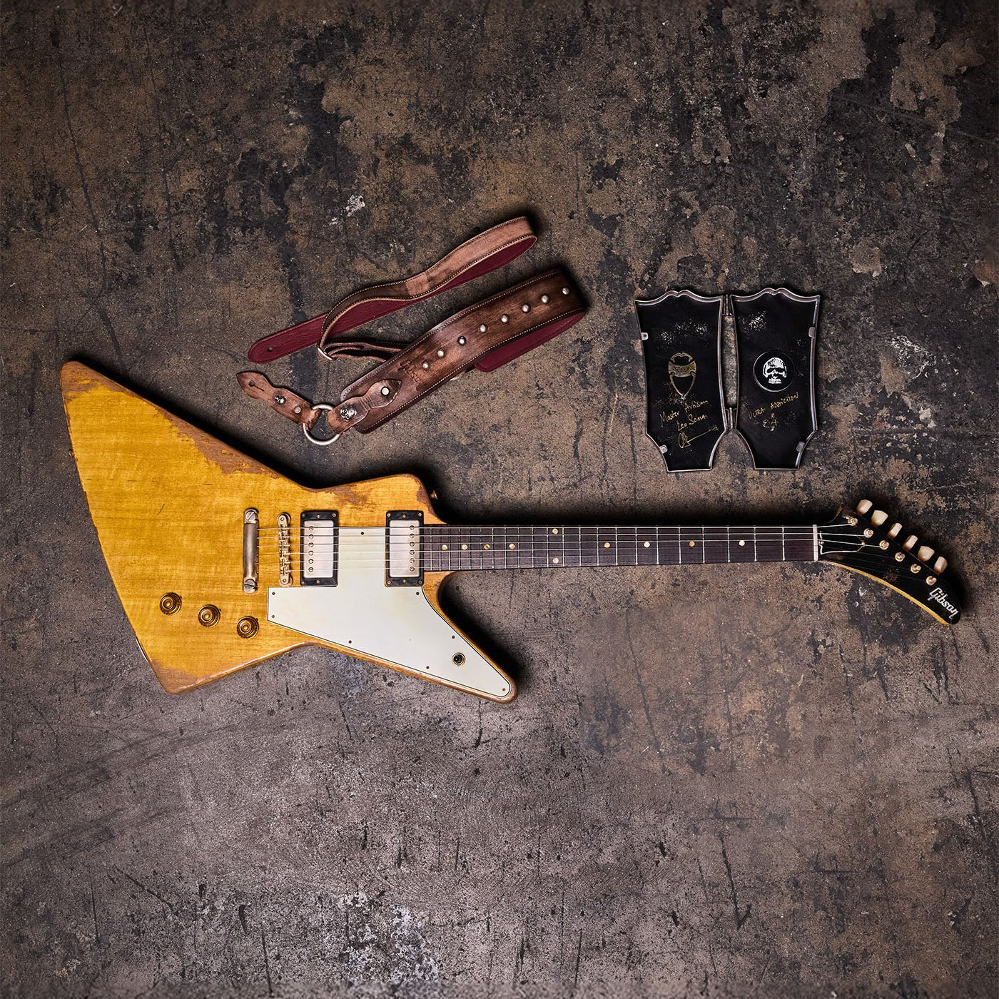 Gibson Custom Leo Scala Ultra Addiction Explorer #2, Natural 8 Gibson Custom Leo Scala Ultra Addiction Explorer #2, Natural