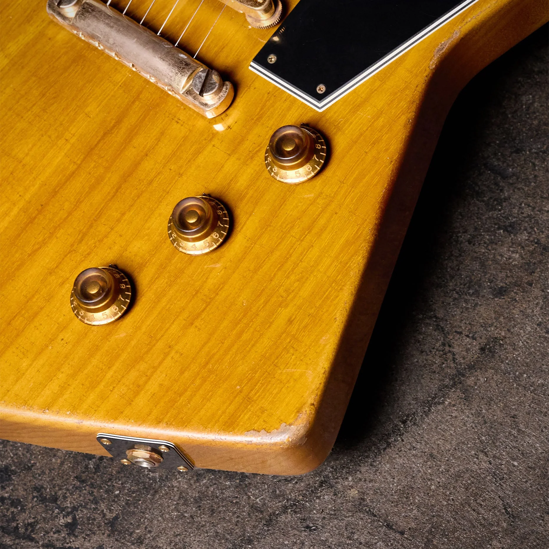 Gibson Custom Leo Scala Heavy Addiction Explorer #2, Natural 10 Gibson Custom Leo Scala Heavy Addiction Explorer #2, Natural