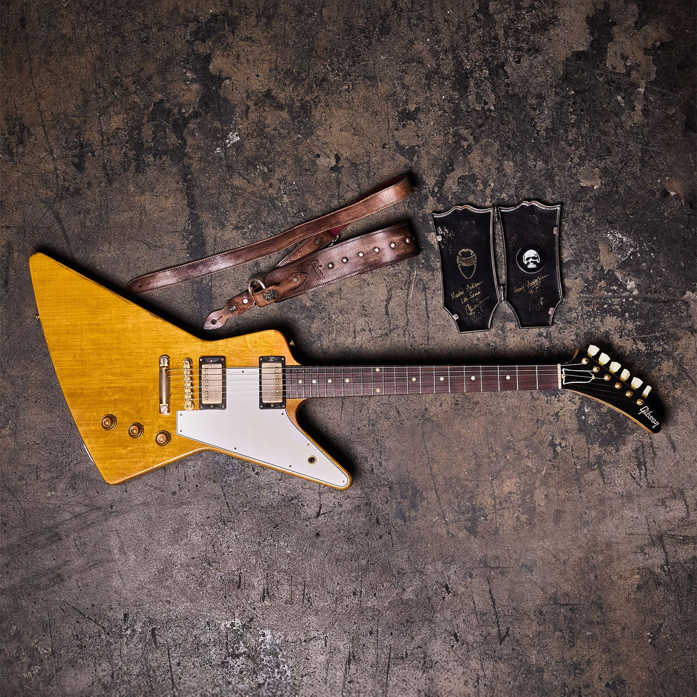 Gibson Custom Leo Scala Heavy Addiction Explorer #3, Natural 8 Gibson Custom Leo Scala Heavy Addiction Explorer #3, Natural