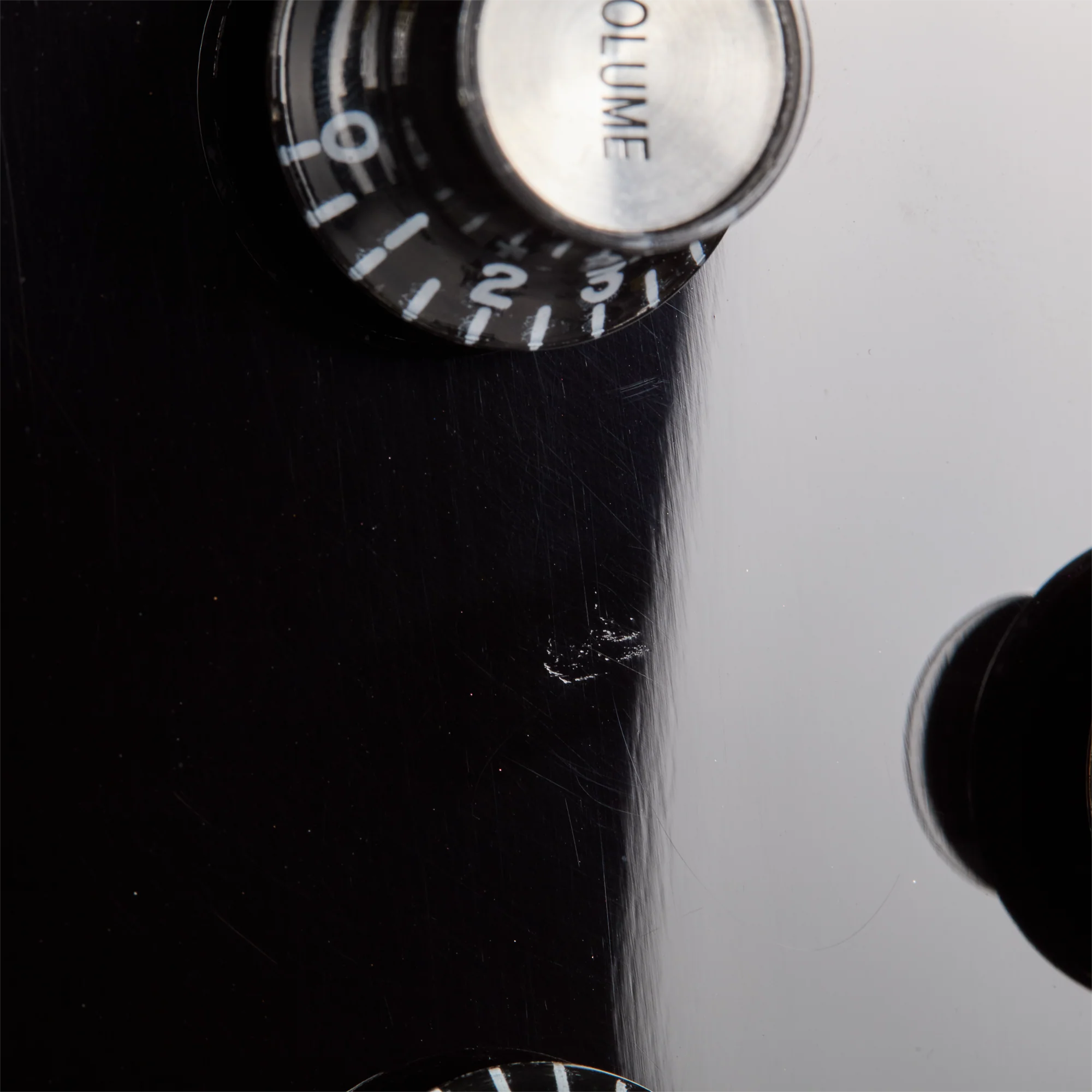 Gibson Mod™ Collection 1957 Les Paul Custom Reissue, Sanguine Swerve 16 Gibson Mod™ Collection 1957 Les Paul Custom Reissue, Sanguine Swerve