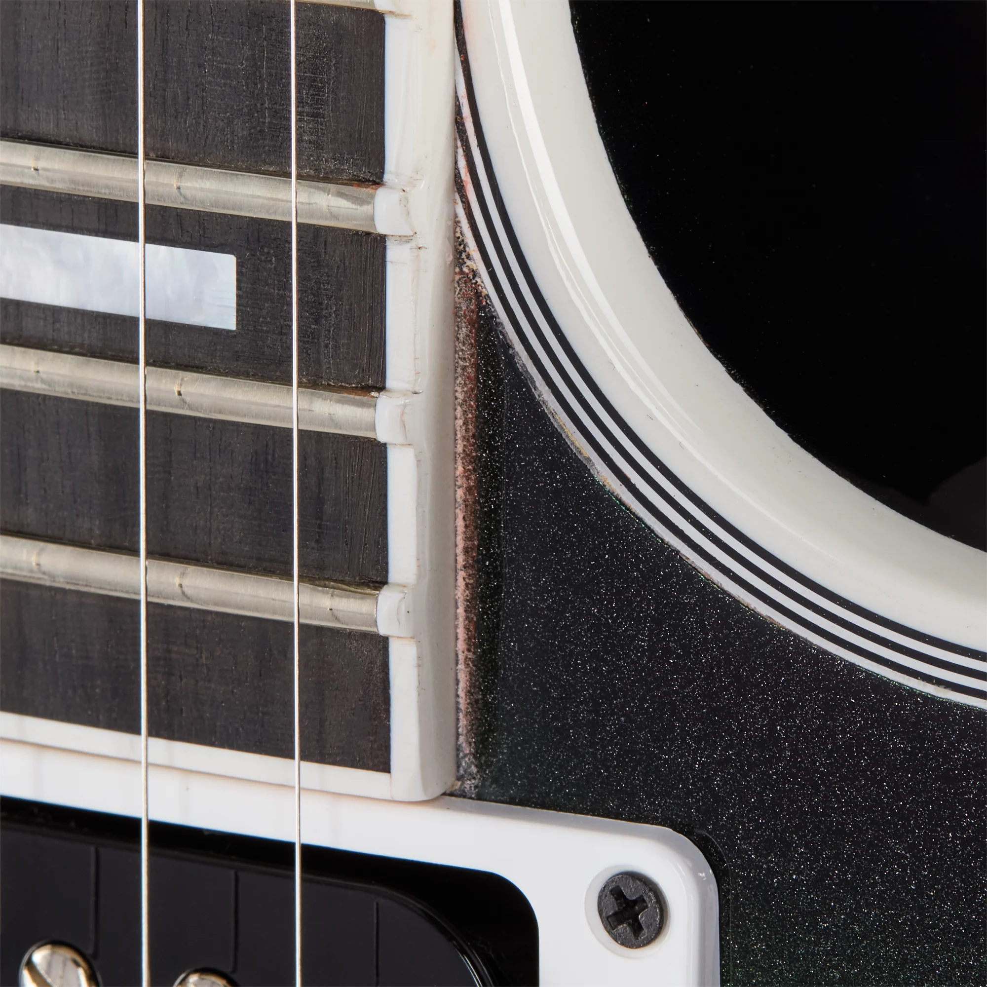 Gibson Mod™ Collection 1968 Les Paul Custom Reissue, Dark Apple Valence 17 Gibson Mod™ Collection 1968 Les Paul Custom Reissue, Dark Apple Valence