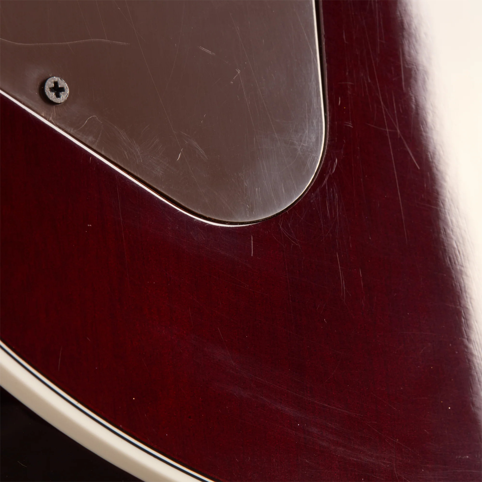 Gibson Mod™ Collection Les Paul Custom, Katchinatu's Ruby 17 Gibson Mod™ Collection Les Paul Custom, Katchinatu's Ruby