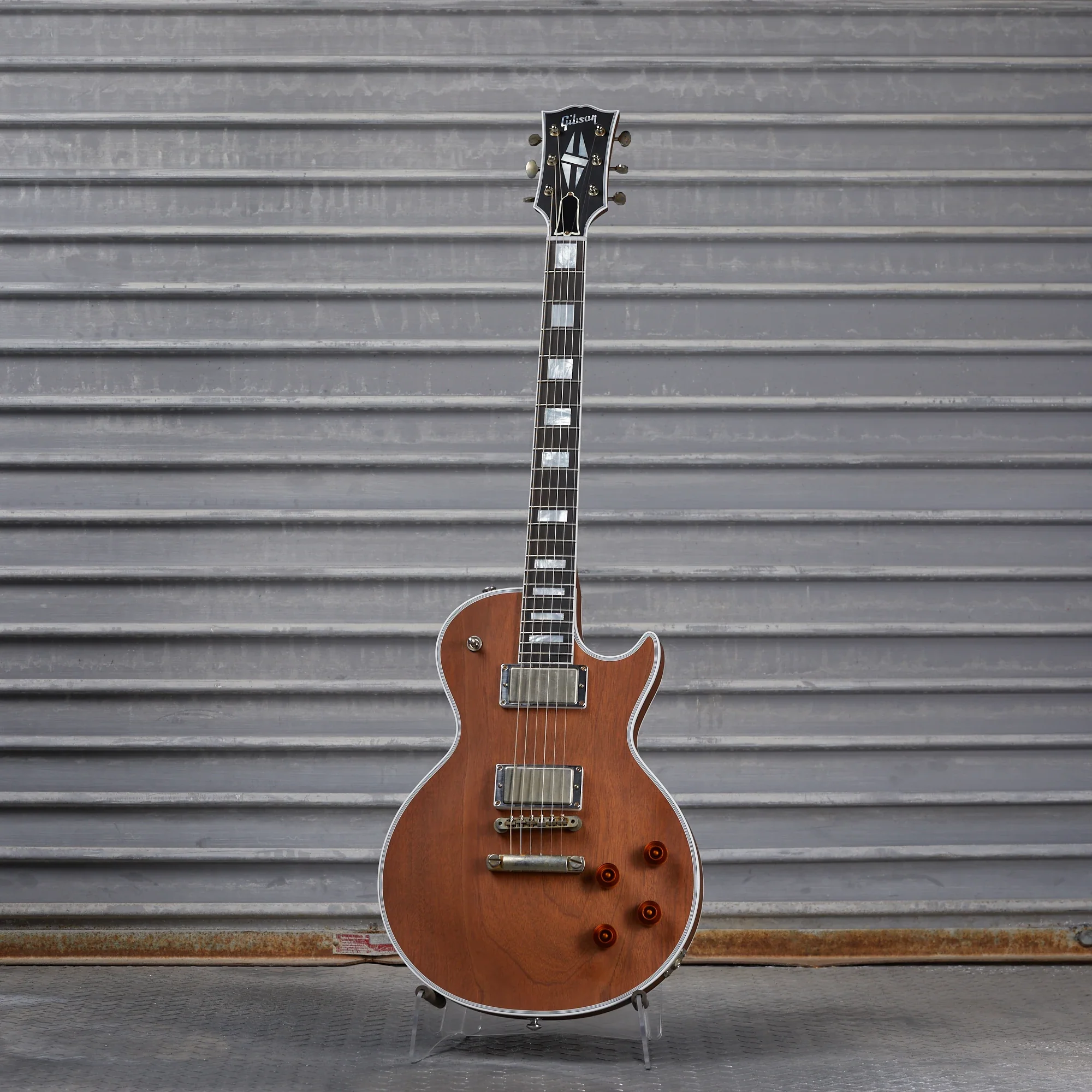 Gibson Mod™ Collection Les Paul Custom, Natural Walnut | Gibson Mod™ Collection 1 Gibson Mod™ Collection Les Paul Custom, Natural Walnut | Gibson Mod™ Collection