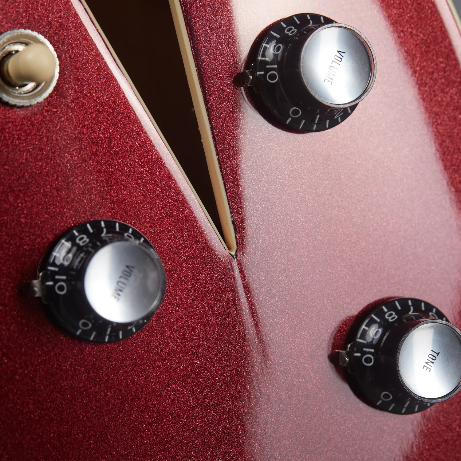 Gibson Mod™ Collection 1964 Trini Lopez Standard Reissue, Red Berry Sparkle | Gibson Mod™ Collection 7 Gibson Mod™ Collection 1964 Trini Lopez Standard Reissue, Red Berry Sparkle | Gibson Mod™ Collection