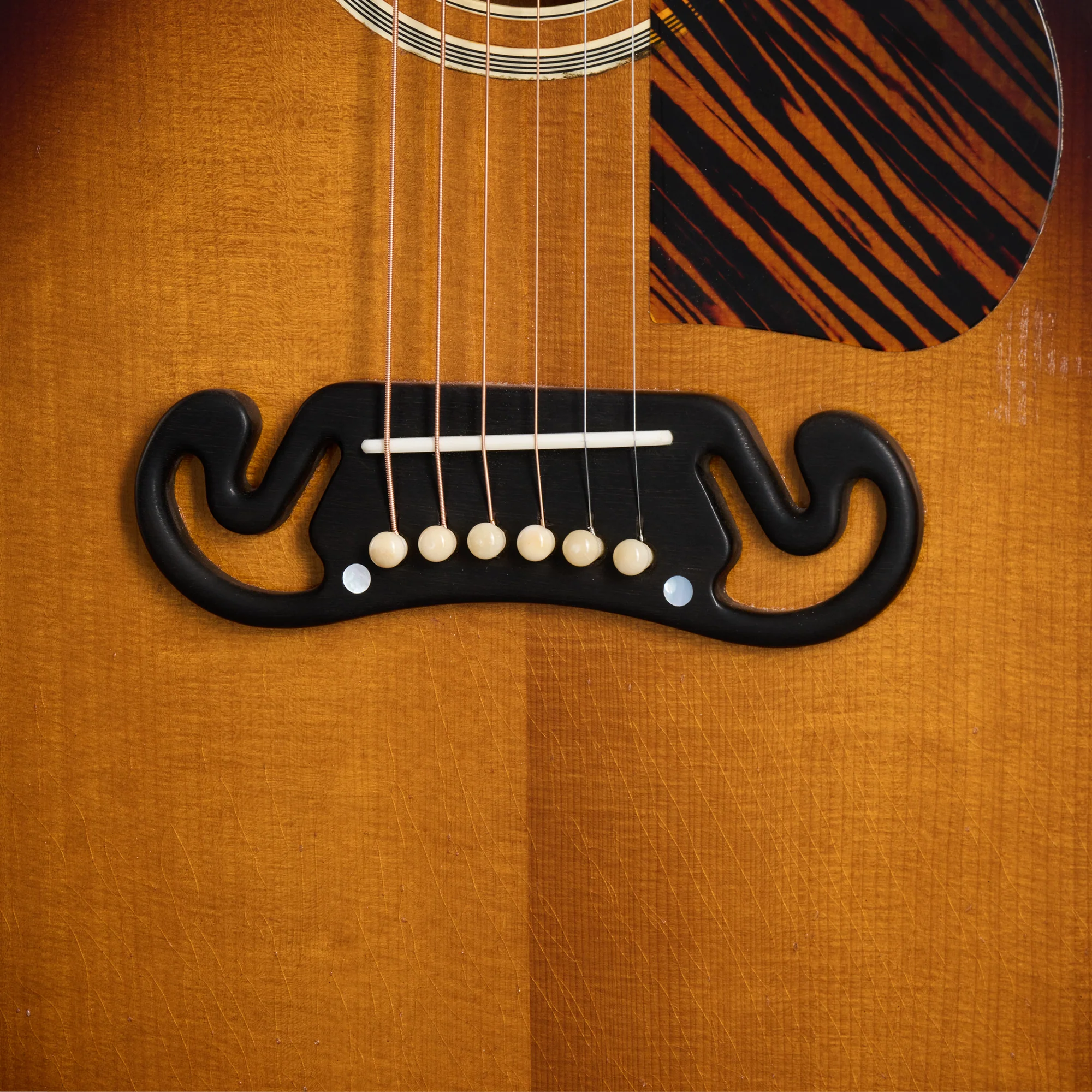 Gibson Custom 1939 SJ-100 Reissue, Heavy Aged, Faded Vintage Sunburst 8 Gibson Custom 1939 SJ-100 Reissue, Heavy Aged, Faded Vintage Sunburst