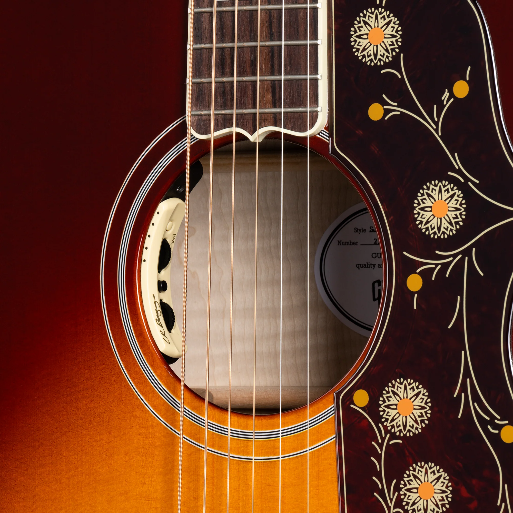 Gibson SJ-200 Standard, Autumnburst 5 Gibson SJ-200 Standard, Autumnburst